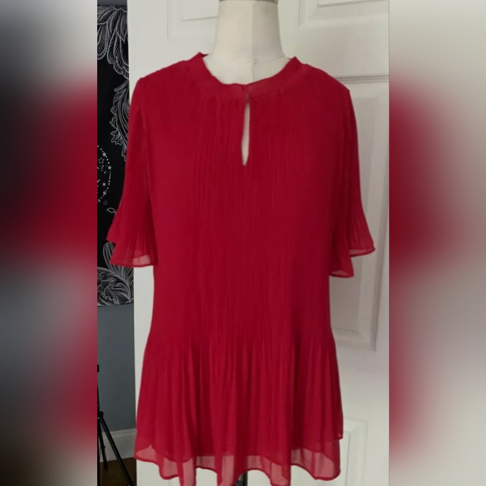 Ann Taylor red flowy blouse, size small